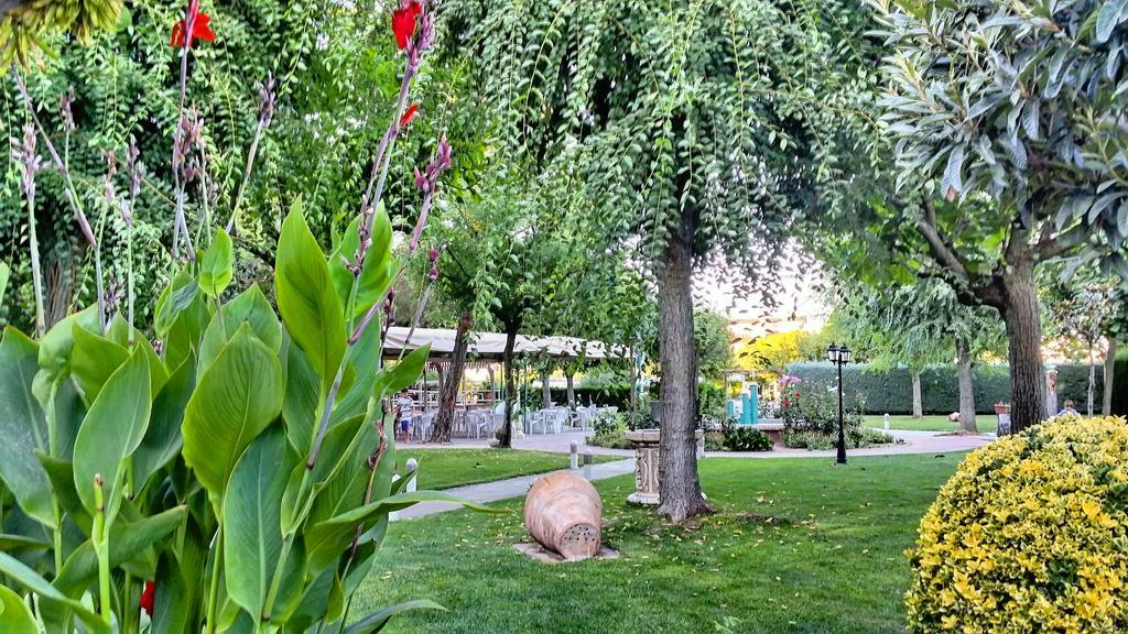 Jardins Del Segria Ξενοδοχείο Λιέιδα Εξωτερικό φωτογραφία